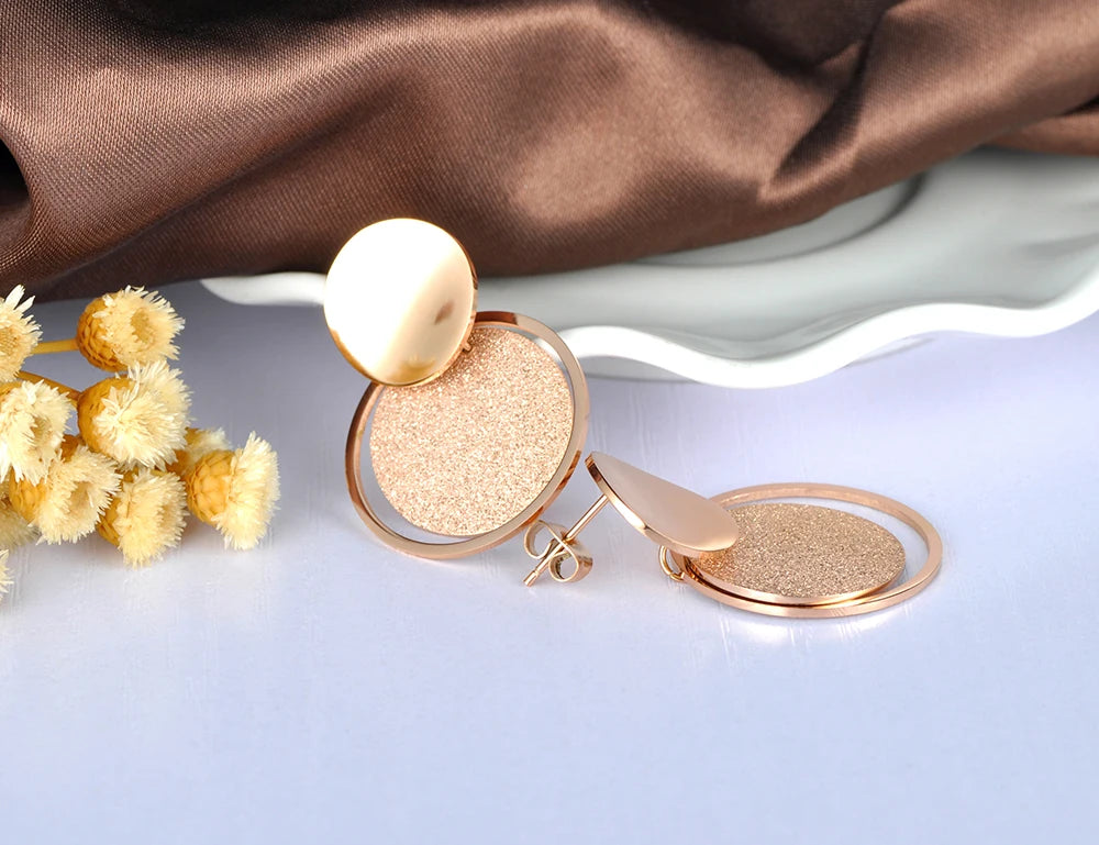 Circle Curved Disc Stud Earrings