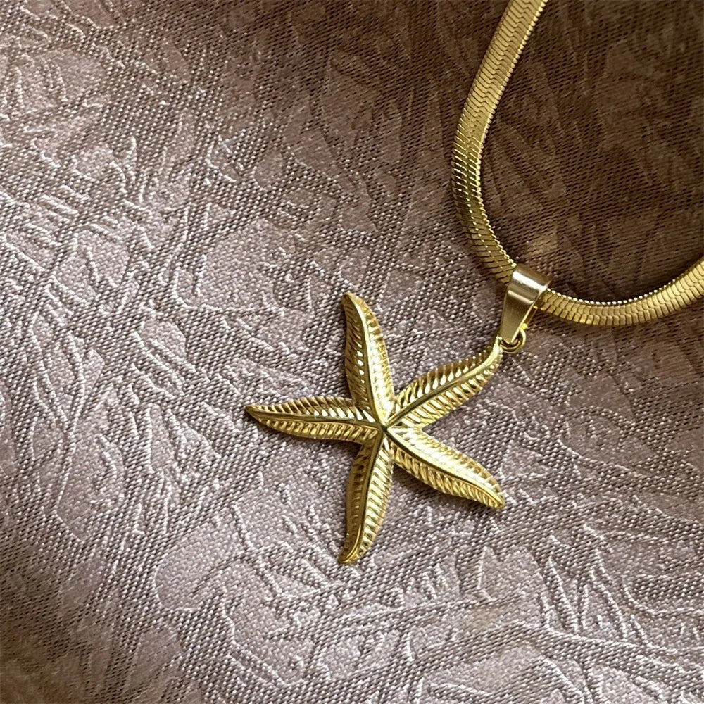 Exaggerated Starfish Star Pendant