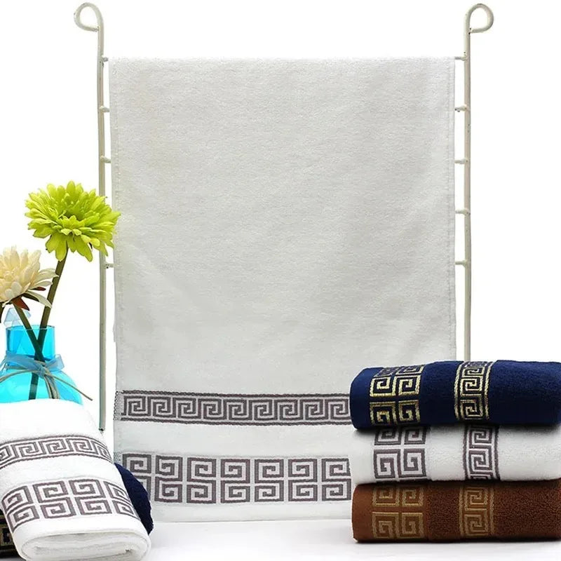 100% Cotton Luxury Soft Embroidered Beach Towel Super Absorbent Bath Towel for Adults Quick Dry Bathroom Towel Bath Towels
