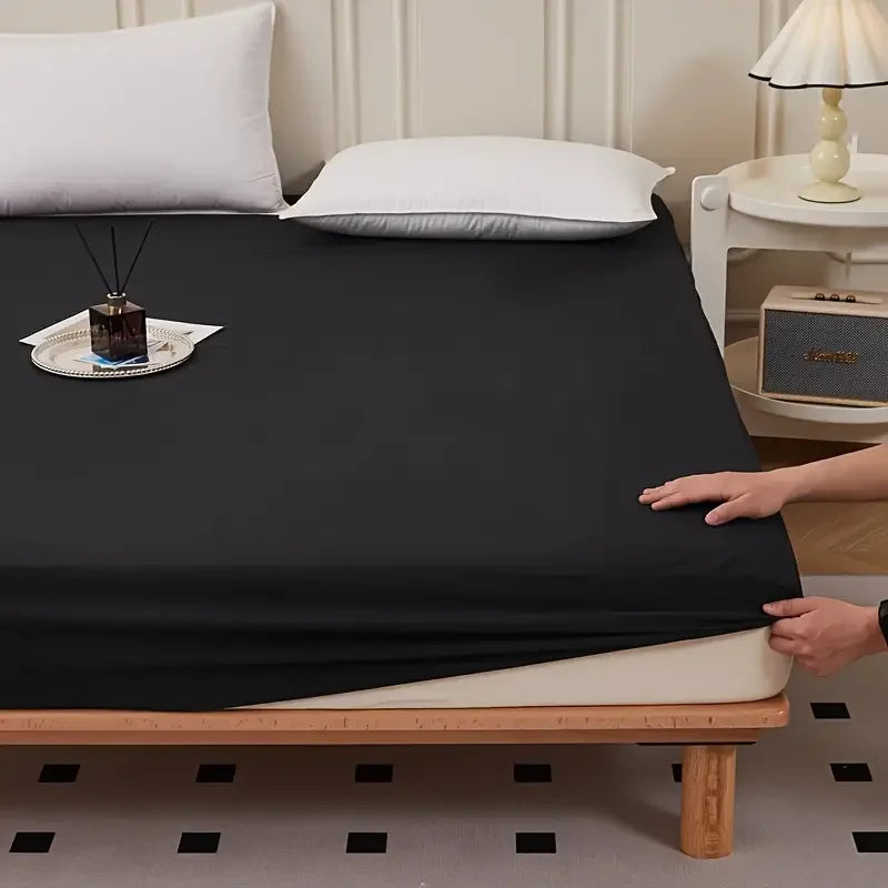 Soft and Breathable Waterproof Mattress Cover