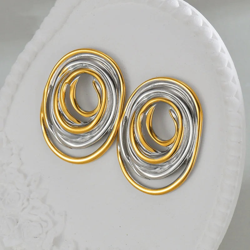Curved Ring Stud Earrings