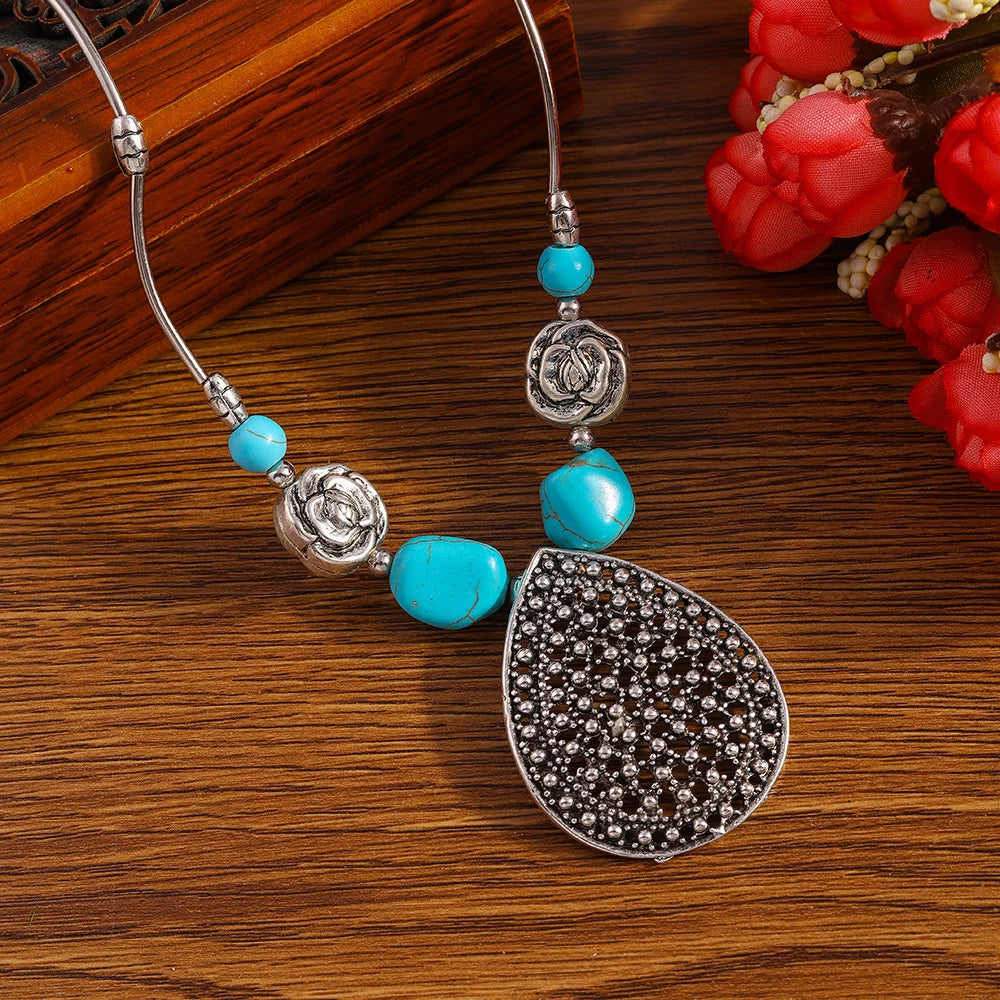 Big Statement Natural Stone Beads Hearts Necklaces