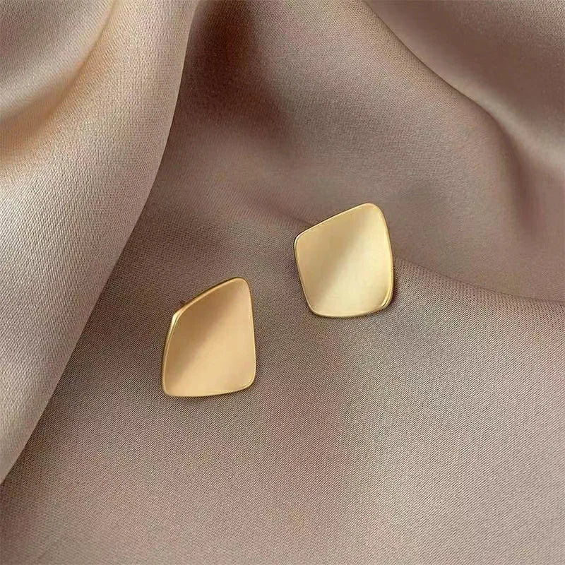 Geometric Irregular Square Curved Earring