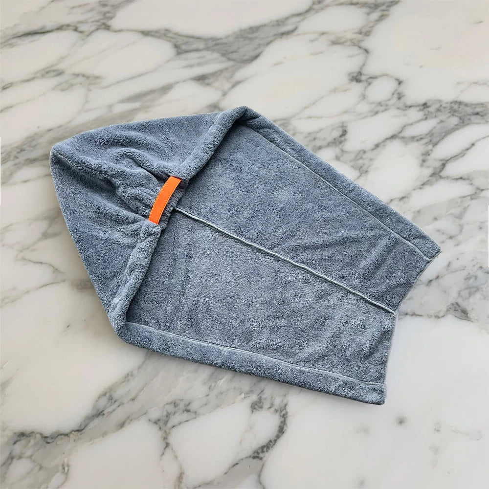 Wide tailed dry hair cap