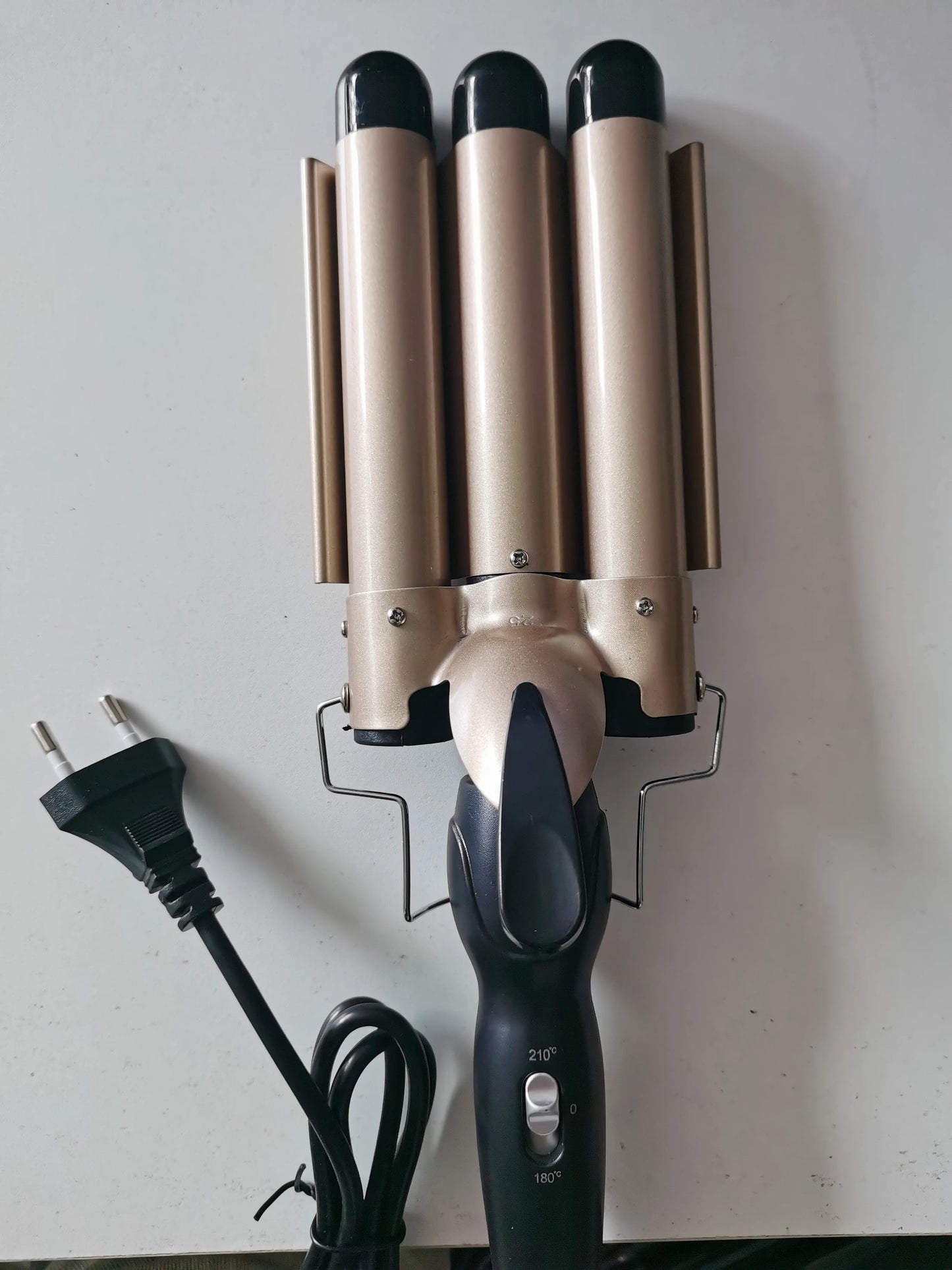 IRUIBEAUTY Professional Hair Curling Iron Ceramic Triple Barrel Hair Curler Irons Hair Styler Hair Waver Styling Tools