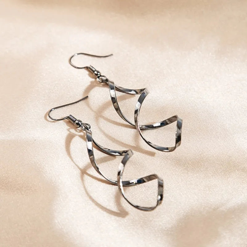 Personalized Spiral Curved Wave Tassel Earrings