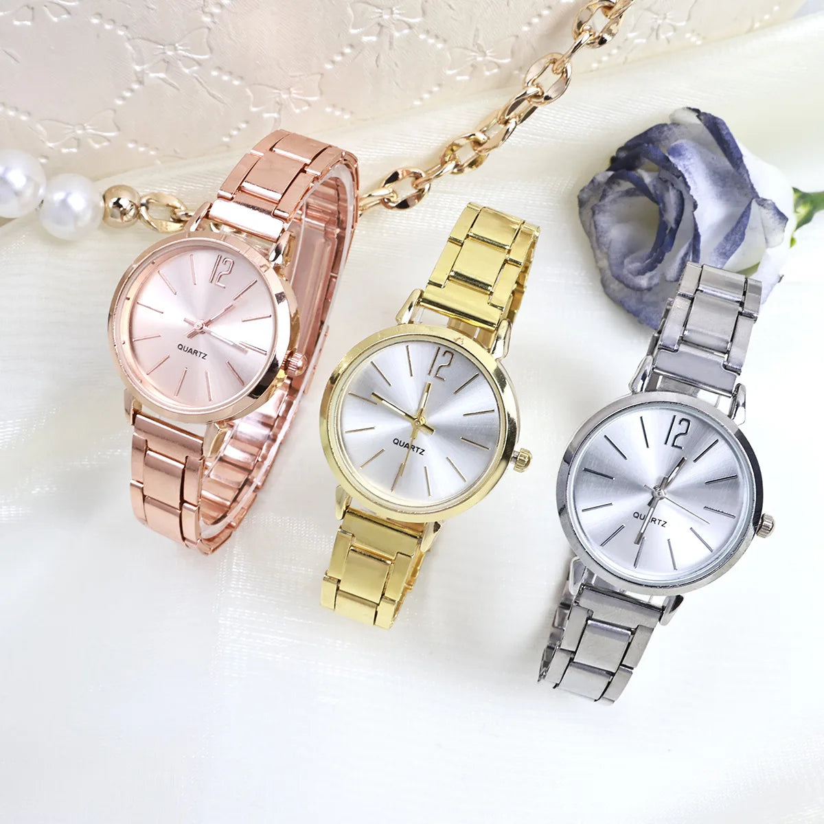 Fashion Small Dial Gold Watch Woman