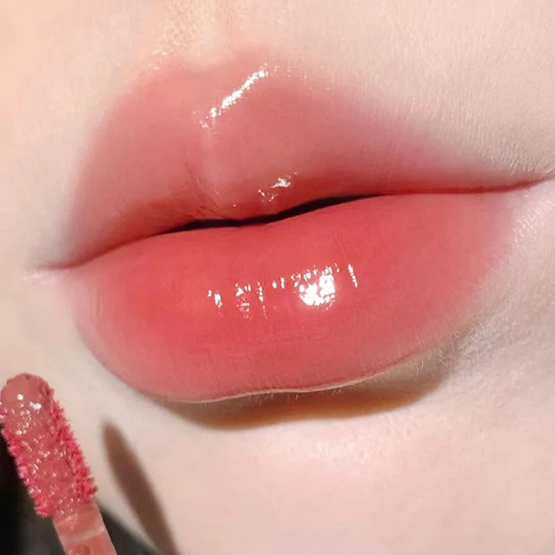 Light Glass-Like Lip Lacquer Smudge-Proof