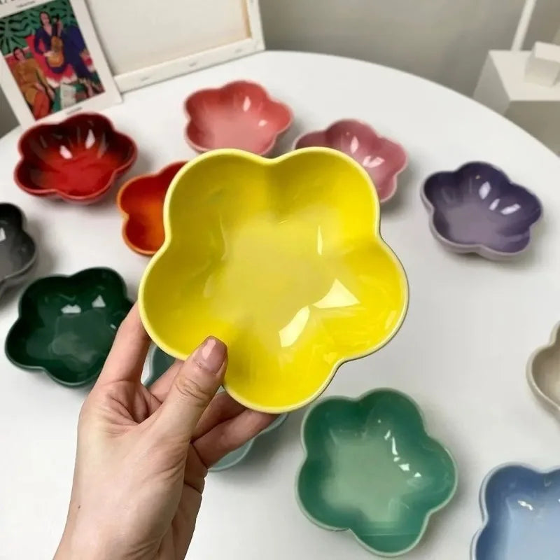 5 Inch Creative Flower Ceramic Bowl Small Deep Dish Solid Color Ceramic Bowl Small Dish Dip Dish Home Kitchen Supplies Gift
