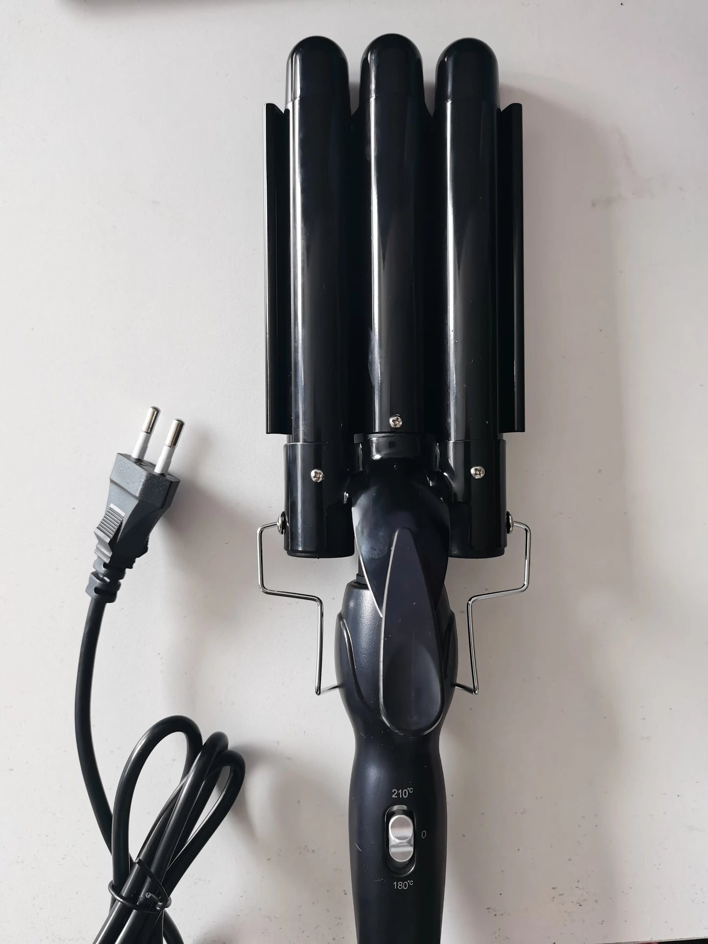 IRUIBEAUTY Professional Hair Curling Iron Ceramic Triple Barrel Hair Curler Irons Hair Styler Hair Waver Styling Tools