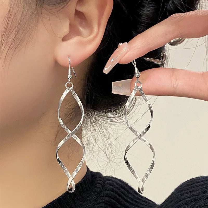 Personalized Spiral Curved Wave Tassel Earrings