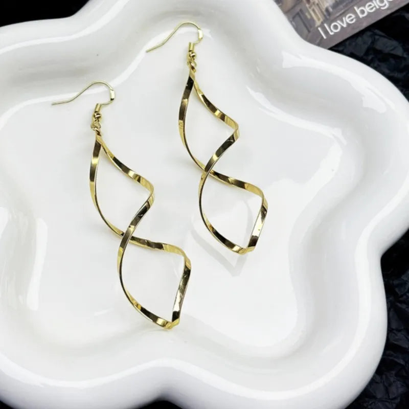 Personalized Spiral Curved Wave Tassel Earrings