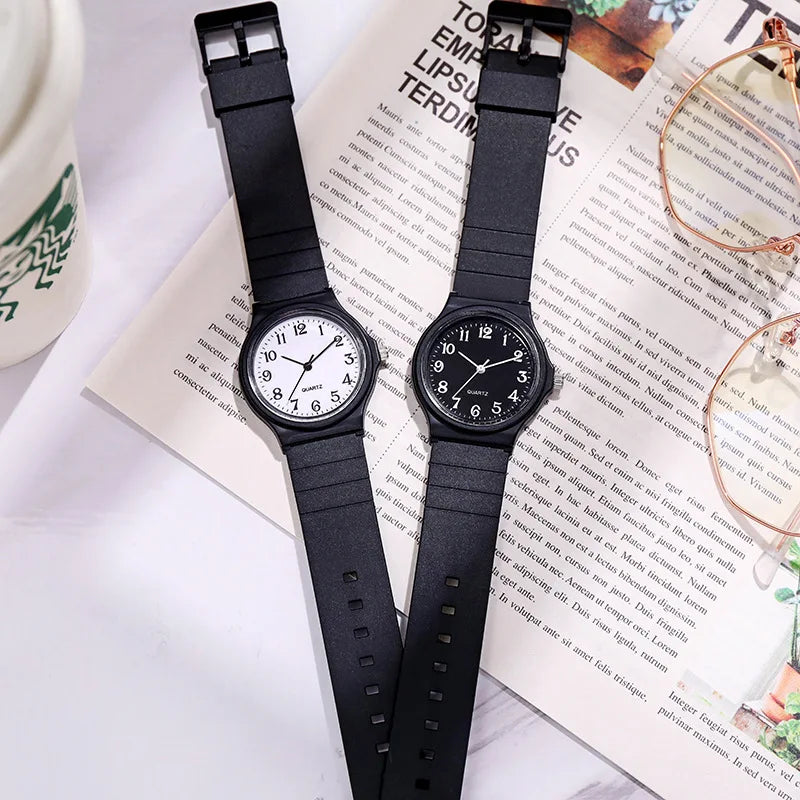 Fashion pointer children's watch