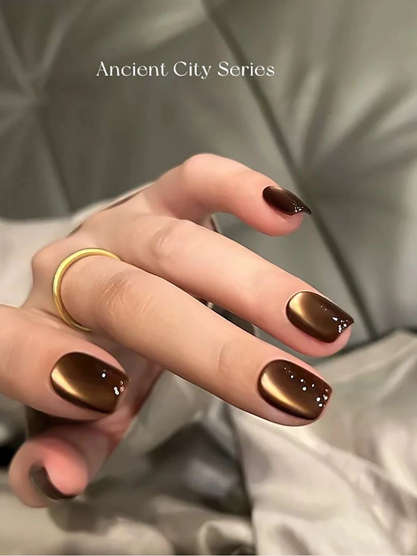 Night Cat Eye Gel Nail Polish