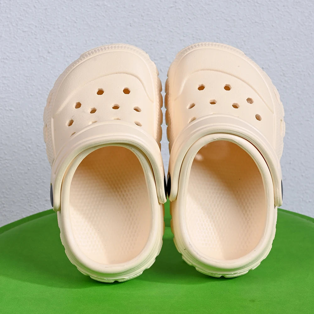 Cute Hole Design Non-Slip Casual Shoes