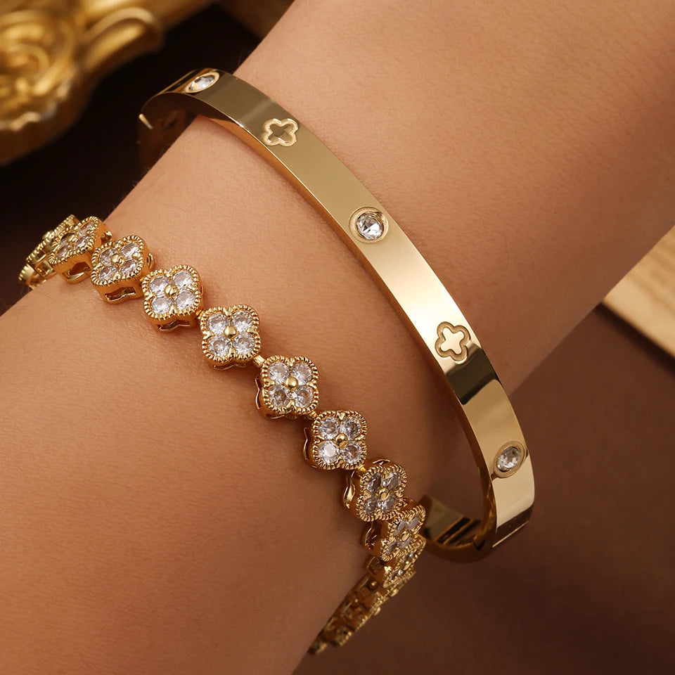 French Lucky Clover Bracelet Set