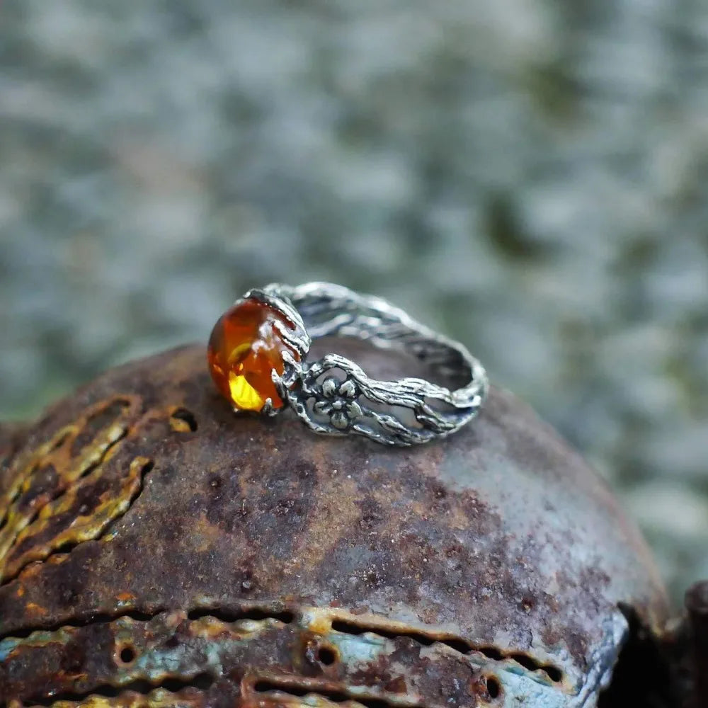 Fashion Trend Amber Stone Women's Ring