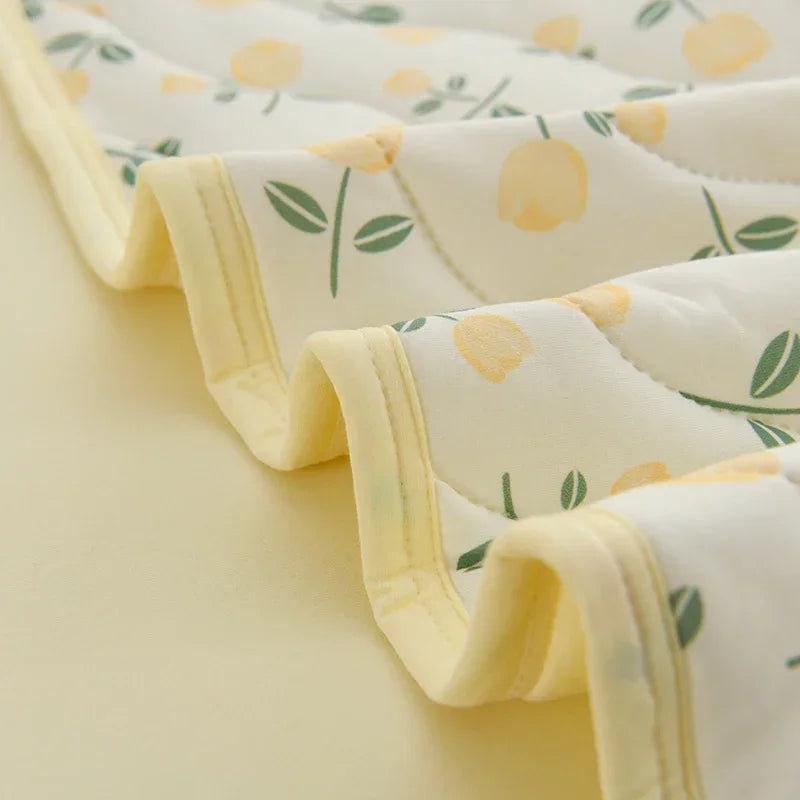 New Floral Print Soft Comfortable Quilt