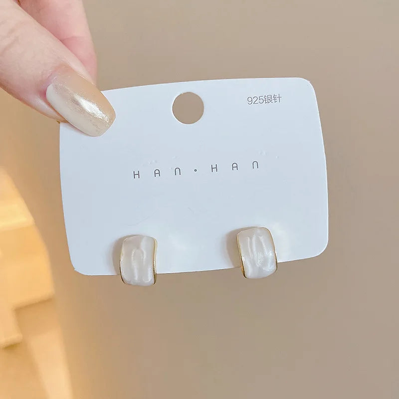 Exquisite Geometry Arc C Shaped Stud Earrings