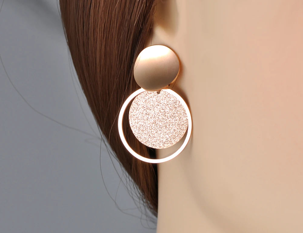 Circle Curved Disc Stud Earrings