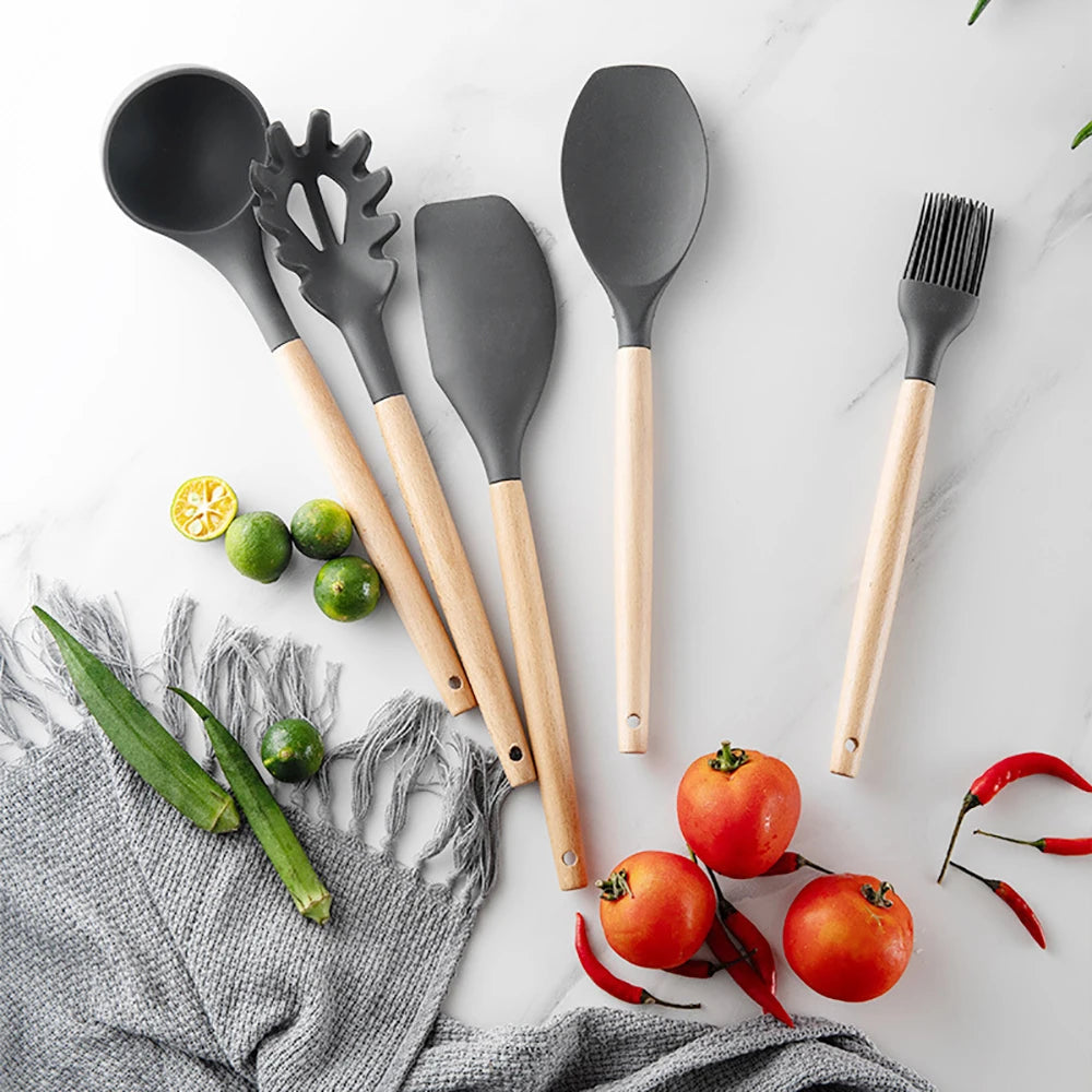 Silicone Cookware Set Kitchen Cooking Tools Baking Tools Tableware Silicone Shovel Spoon Scraper Kitchen Accessories
