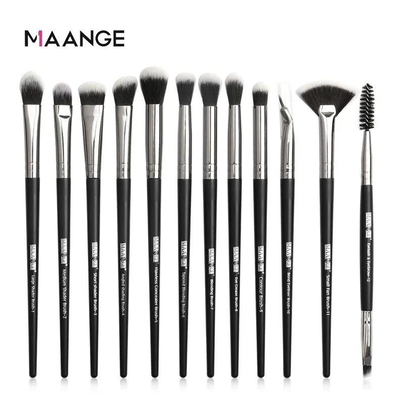 Makeup brushes set professional