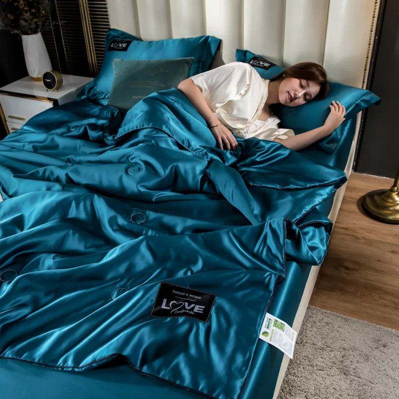 Mulberry Silk Comforter Duvet Blanket