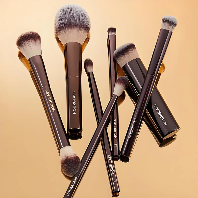 Travel brush set