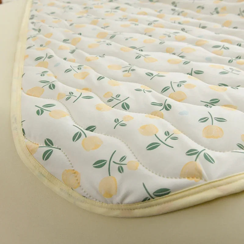New Floral Print Soft Comfortable Quilt