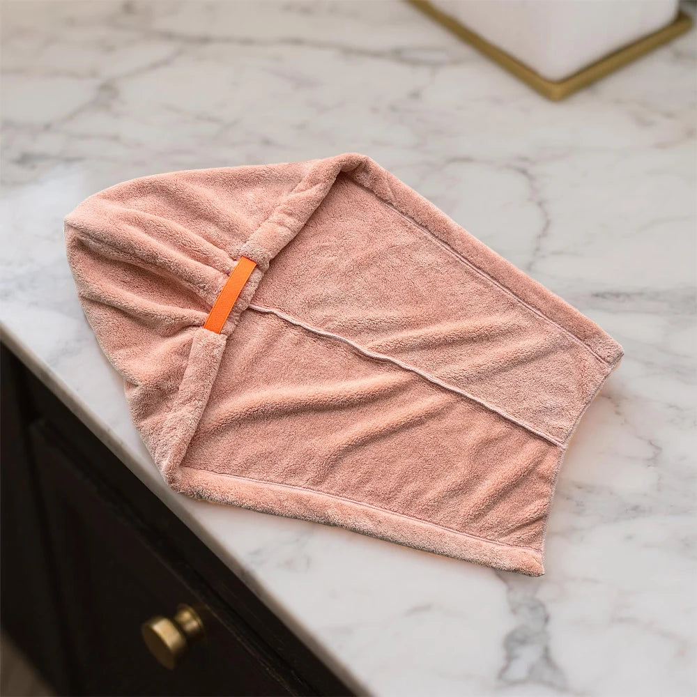 Wide tailed dry hair cap