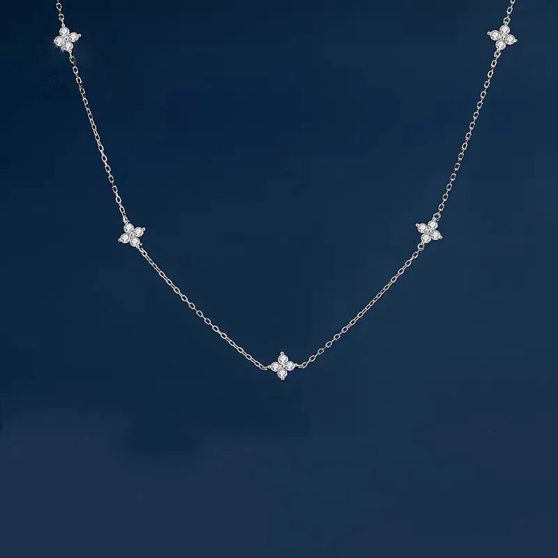 Gorgeous Four-leaf Flower Inlaid Chain