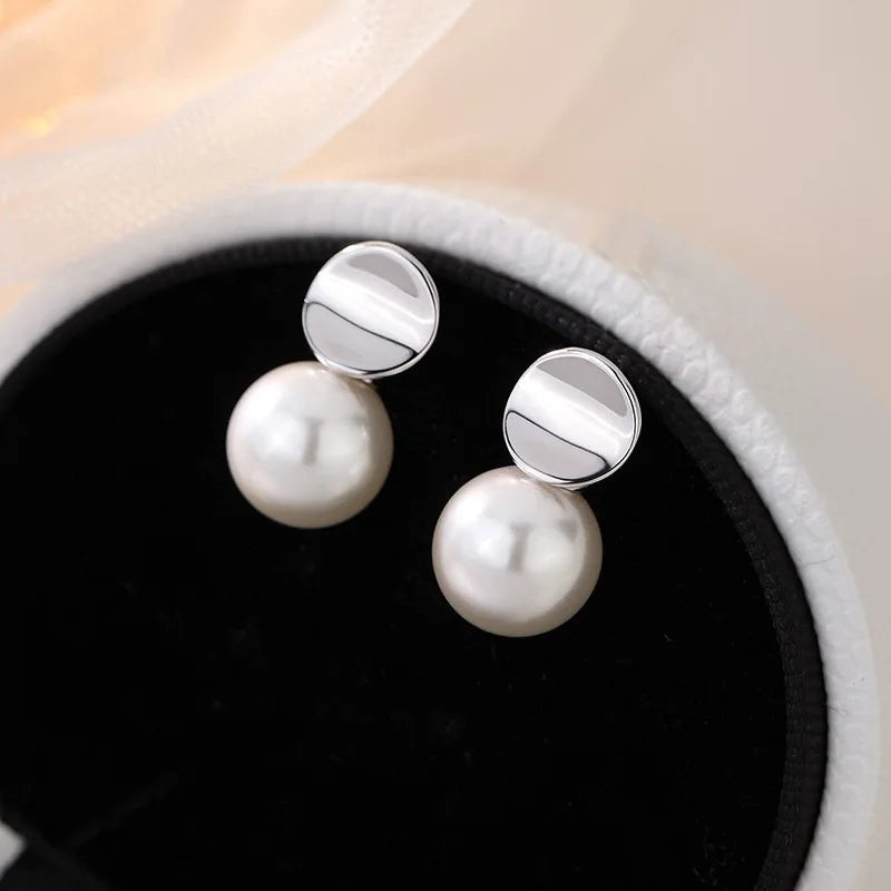 Sterling Silver Geometric Curved Pearl Earring
