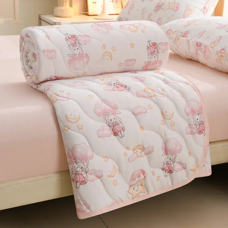 New Floral Print Soft Comfortable Quilt