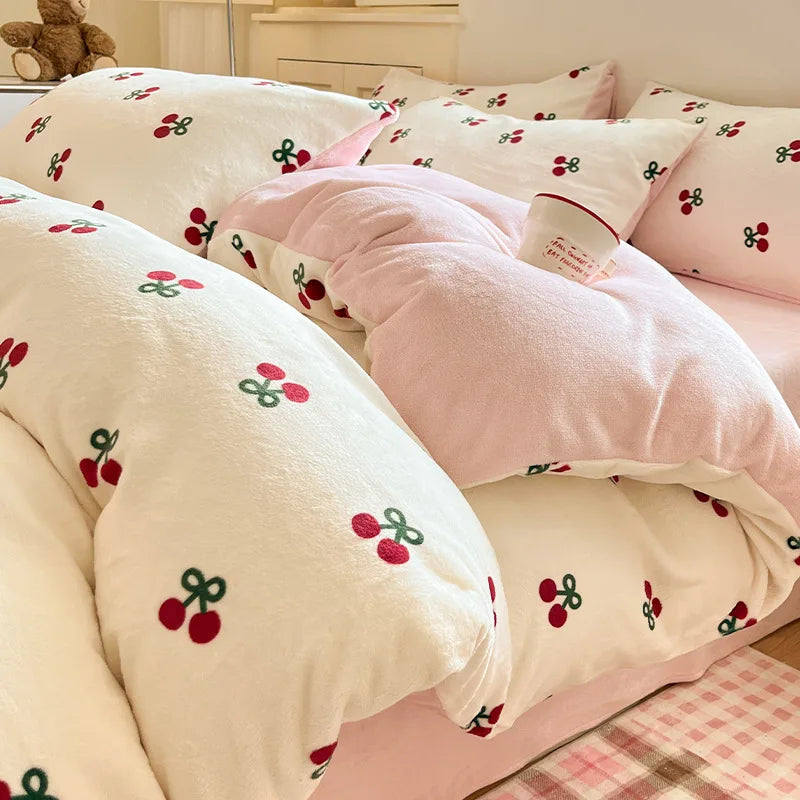 Cute Printed Velvet Duvet Cover Set