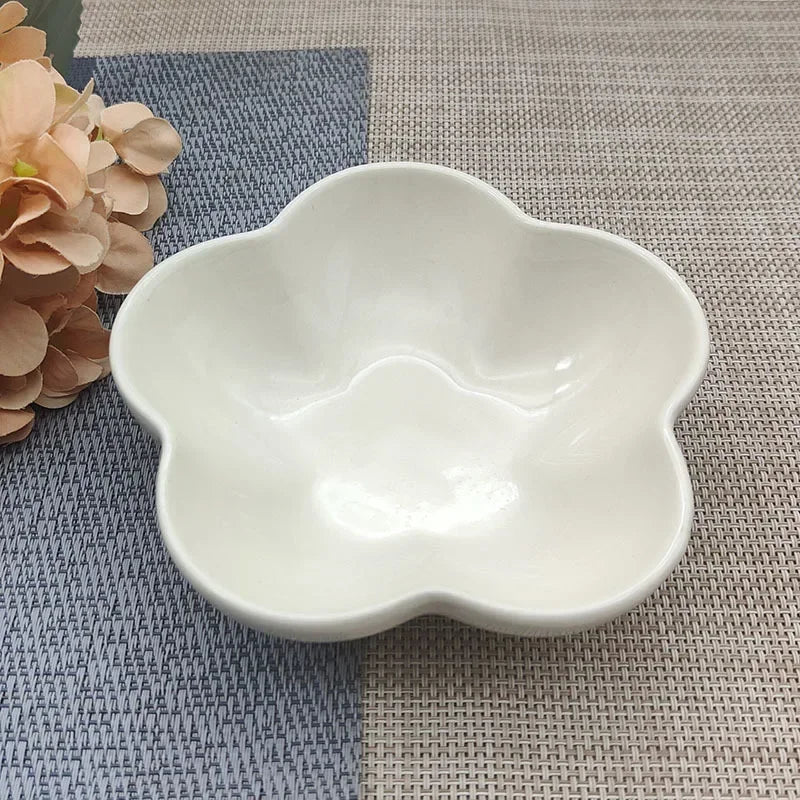 5 Inch Creative Flower Ceramic Bowl Small Deep Dish Solid Color Ceramic Bowl Small Dish Dip Dish Home Kitchen Supplies Gift