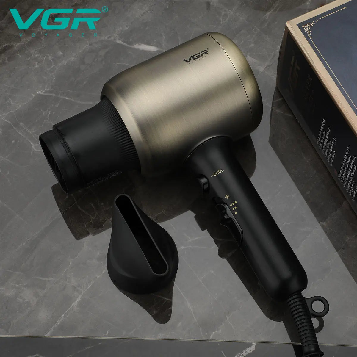 VGR professional hair dryer does not damage hair, strong wind speed dry 1800-2200W hair salon home styling air duct V-453