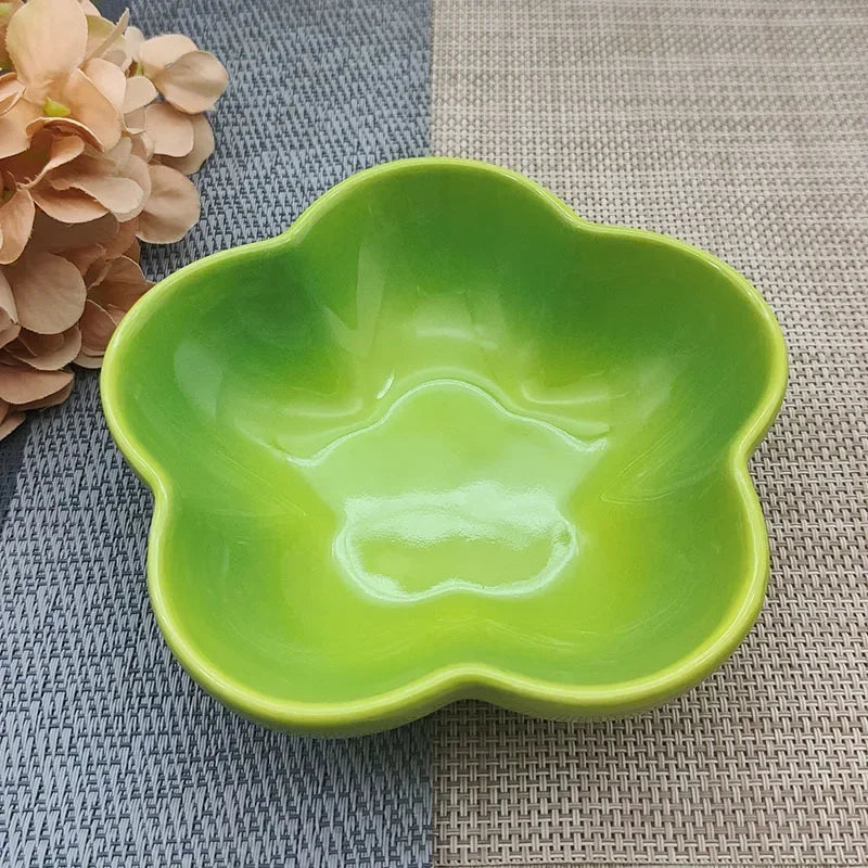 5 Inch Creative Flower Ceramic Bowl Small Deep Dish Solid Color Ceramic Bowl Small Dish Dip Dish Home Kitchen Supplies Gift