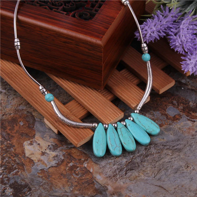 Big Statement Natural Stone Beads Hearts Necklaces