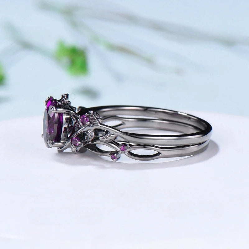 Elegant women's gemstone ring